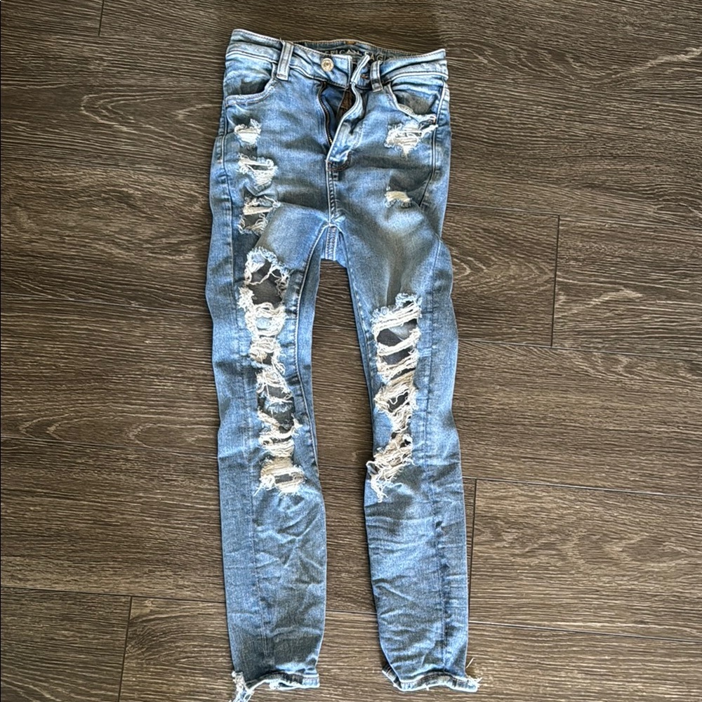 American Eagle Outfitters Blue Skinny Jeans with Distressed Details- 000 x-short